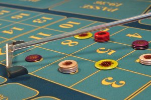 Comparing RNG, real casino and online roulette.